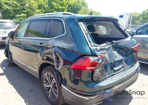 2018 Volkswagen Tiguan 2.0T Se/2.0T Sel z USA, uszkodzony, nr VIN 3VV2B7AX9JM058518